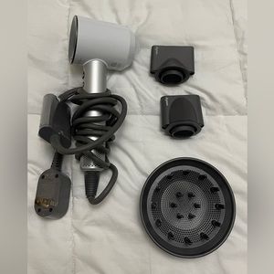 Dyson Supersonic Hair Dryer with Attachments